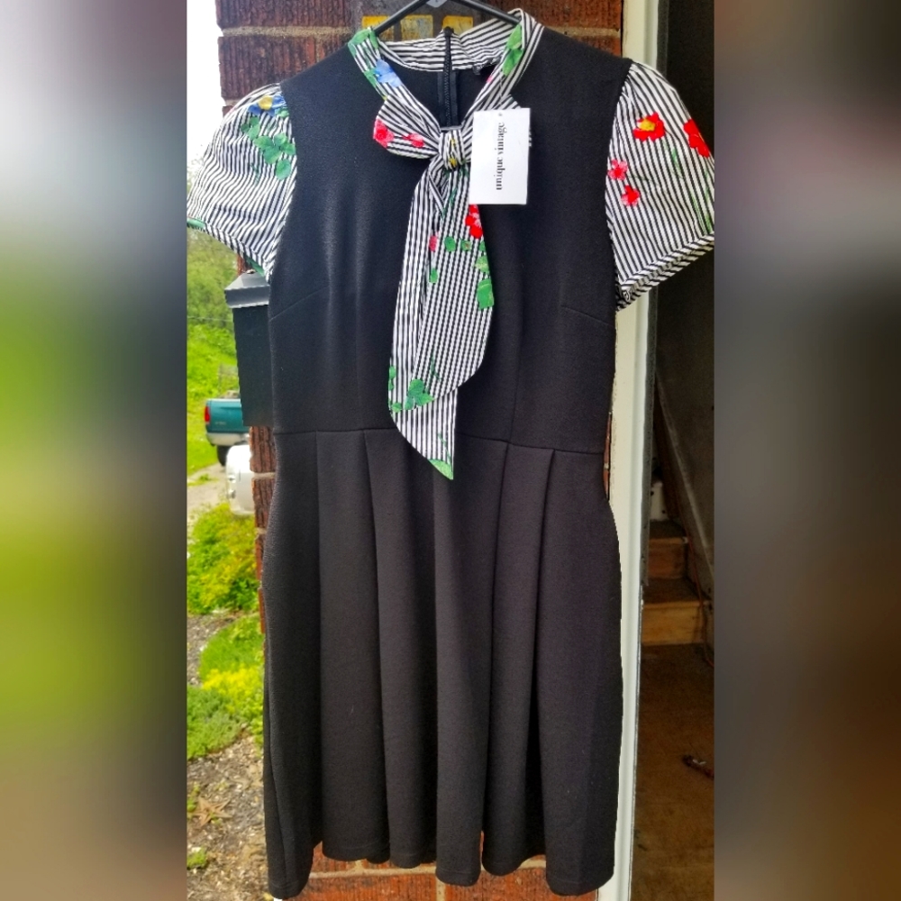 Smak Parlour/Unique Vintage. NWT. Vintage Style Dress. Size Small.
